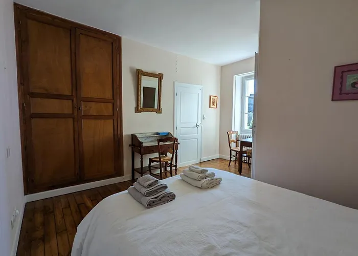 Сasa de vacaciones Avec Jardin Privatif, Proche Des Randonnées, Totalement équipé Et Internet Fibreбет - Fr-1-653-253 Poursac